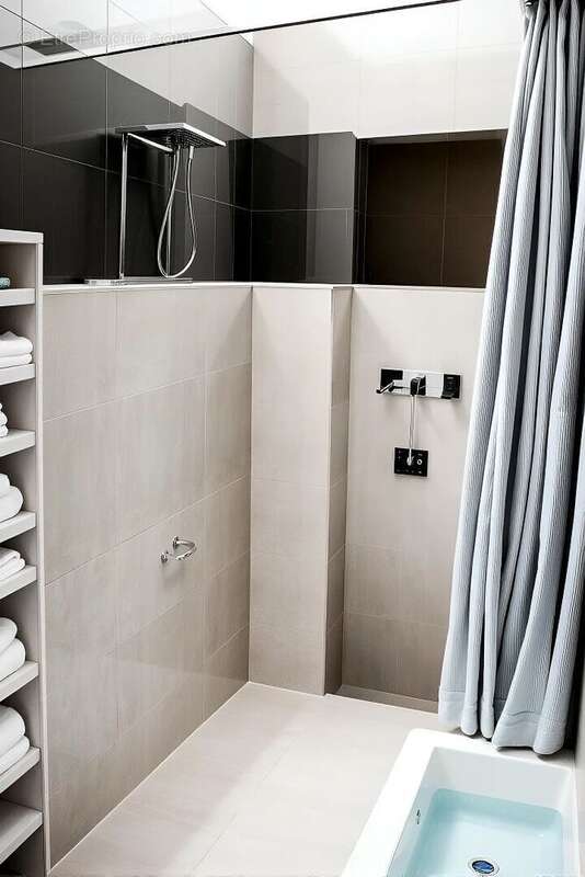 Appartement à PARIS-7E