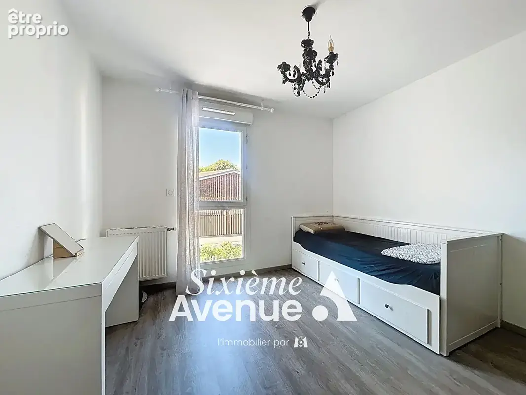 Appartement Decines Charpieu 4 pièce(s) 79.76 m2 - photo 9