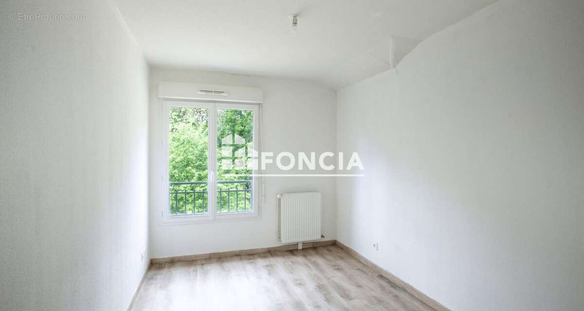 Appartement à ELANCOURT