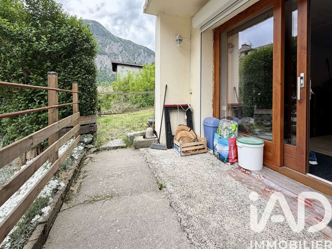 Photo 7
