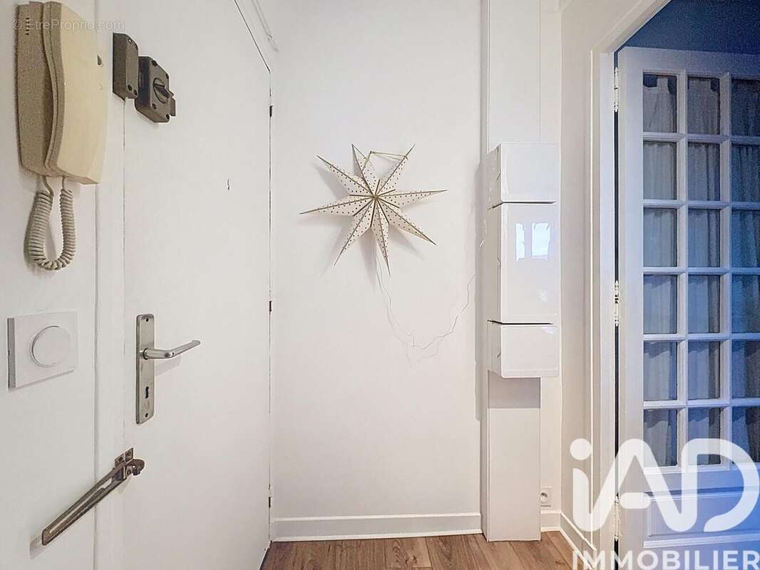 Photo 9 - Appartement à LA GARENNE-COLOMBES