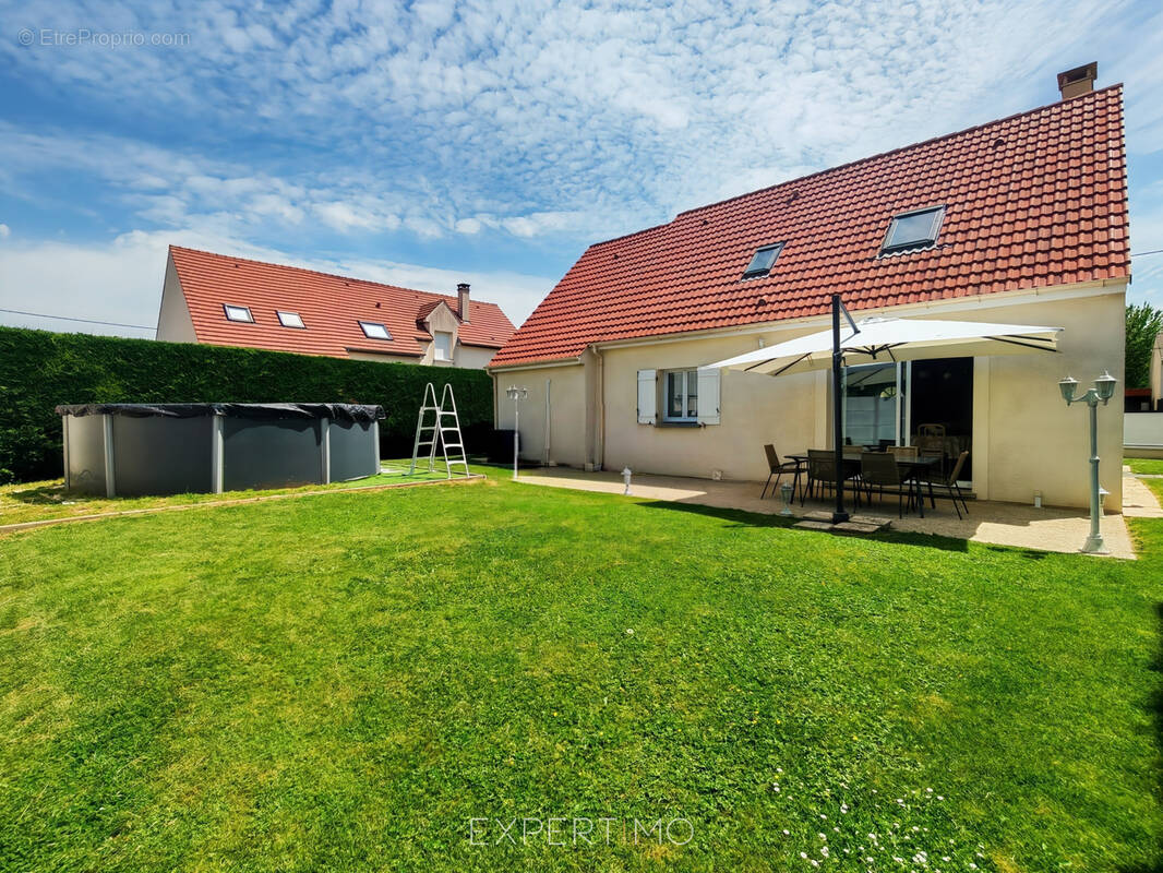 Maison à ROISSY-EN-BRIE