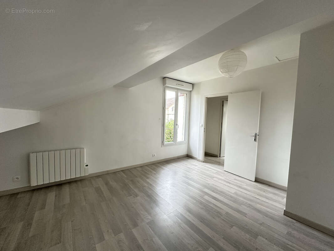 Maison à VAIRES-SUR-MARNE