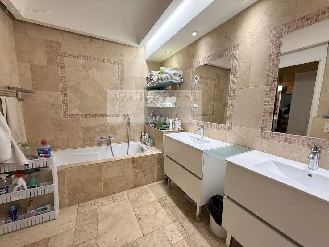 Appartement à MENTON