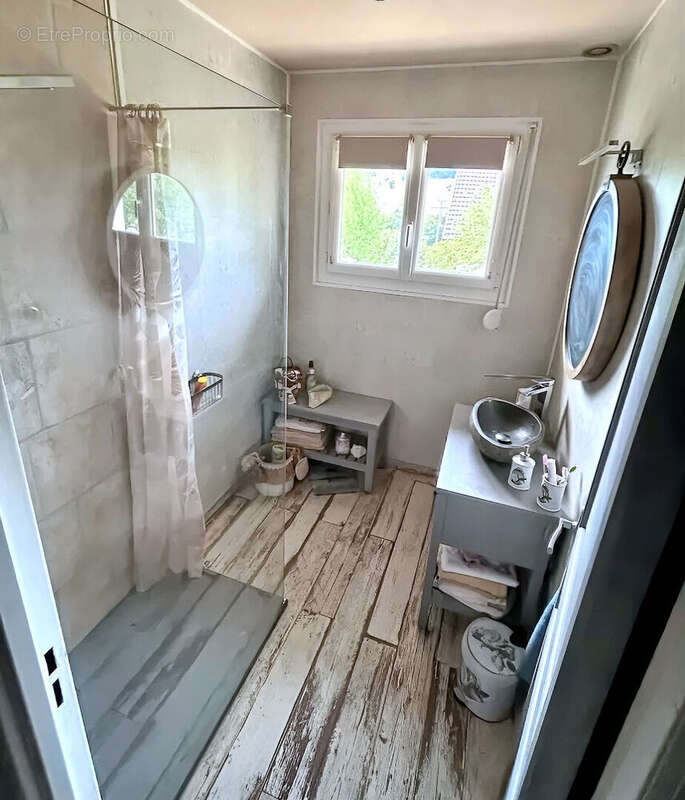 Maison avec 3 chambres et piscine située à 2 minutes de PONT DE ROIDE - photo 5