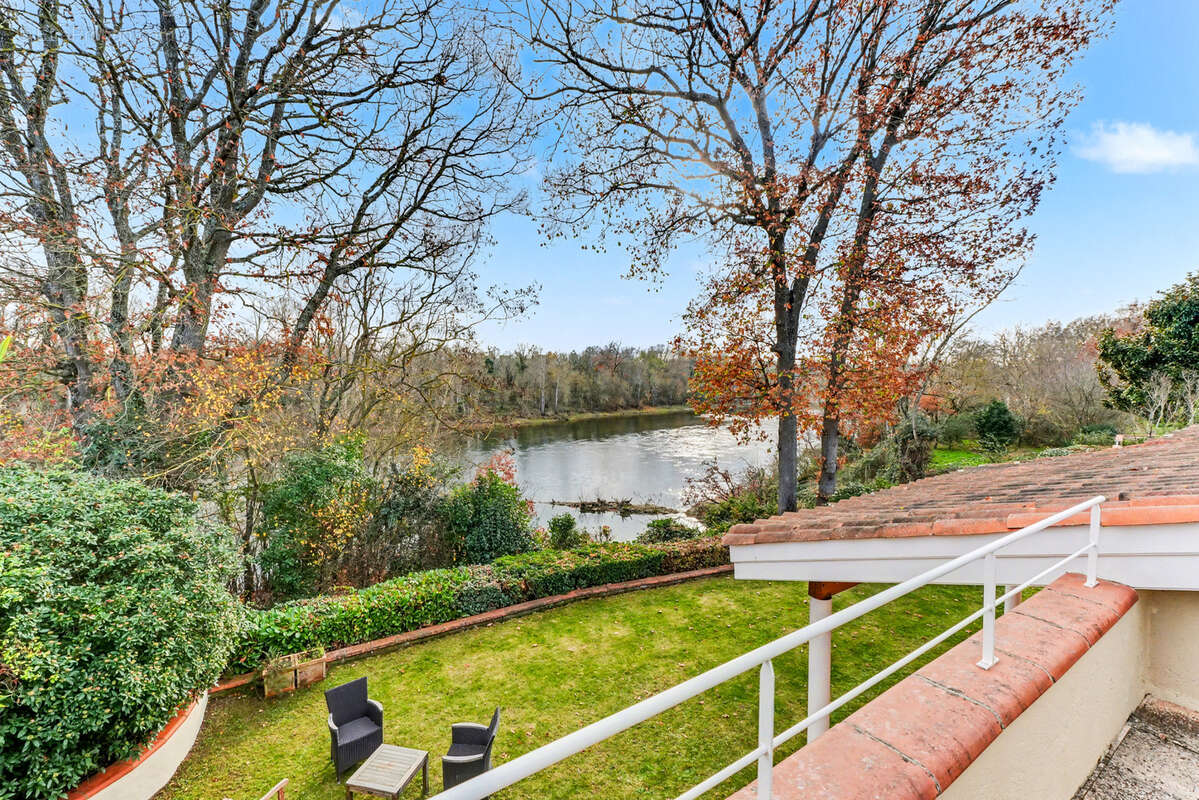 Belle maison d'architecte a vendre a portet sur garonne - photo 7