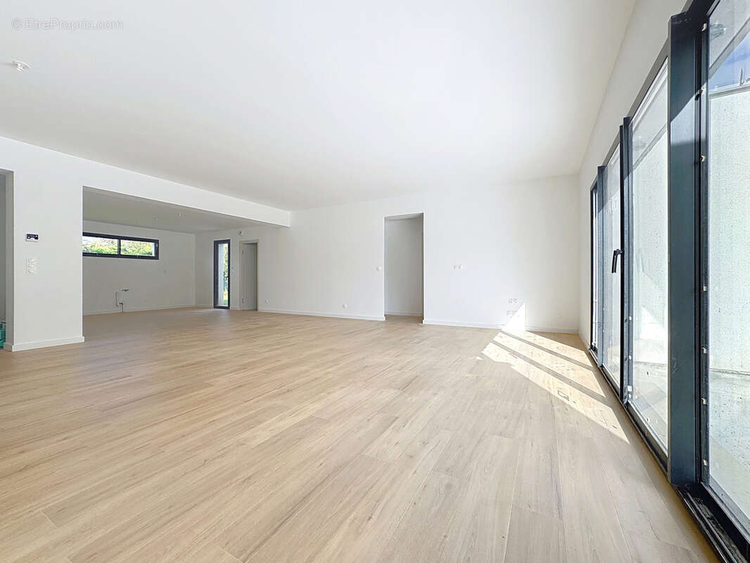 Maison à SAINT-AUBIN-CELLOVILLE