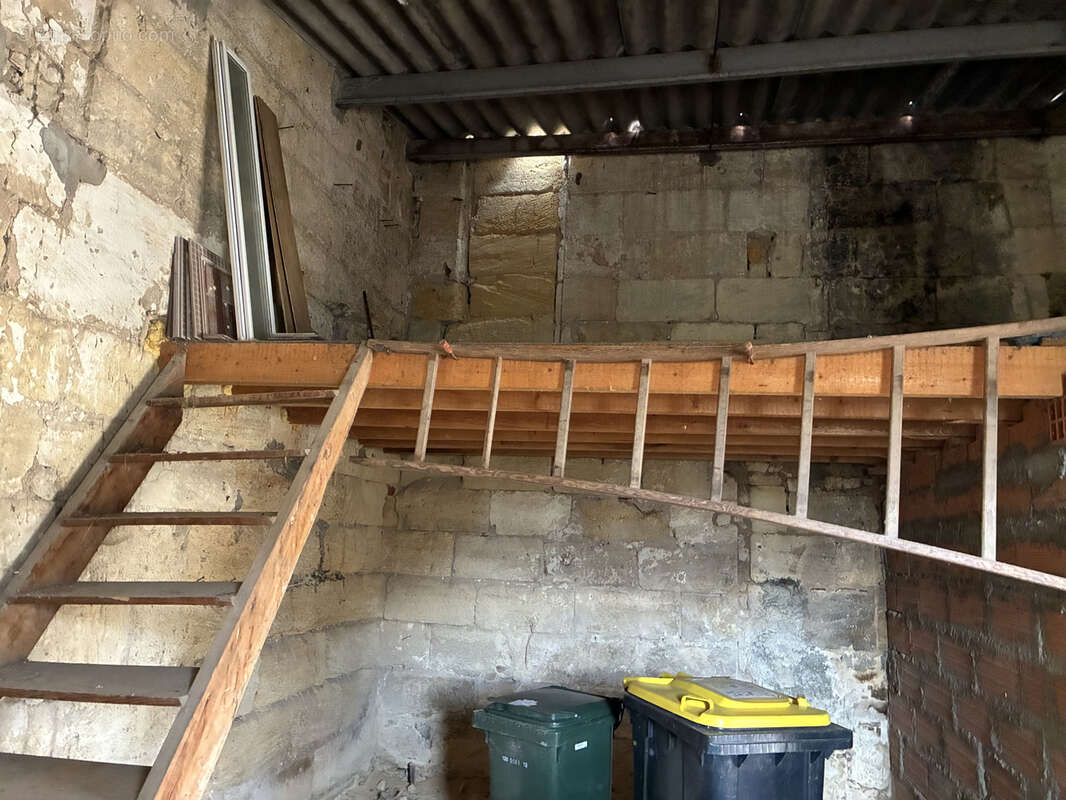 Maison à SAINT-MAGNE-DE-CASTILLON