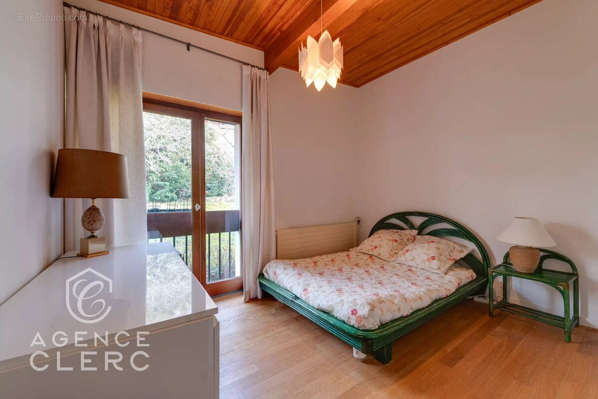 Maison à VEYRIER-DU-LAC