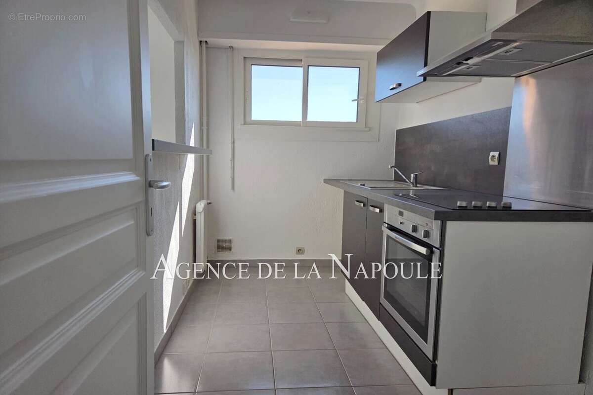 Appartement 40 m² à Mandelieu-La-Napoule  - photo 5