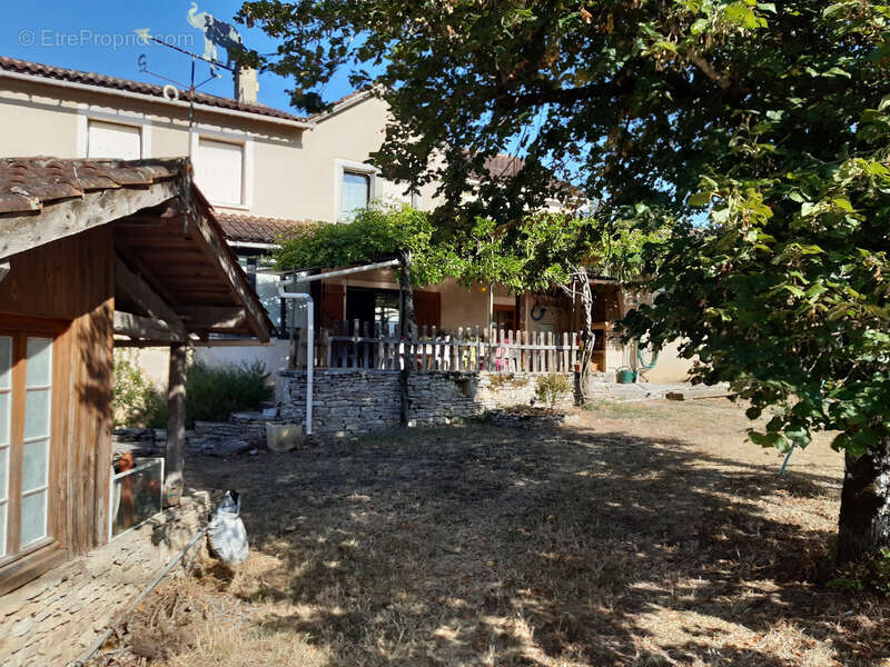 Maison à LIMOGNE-EN-QUERCY