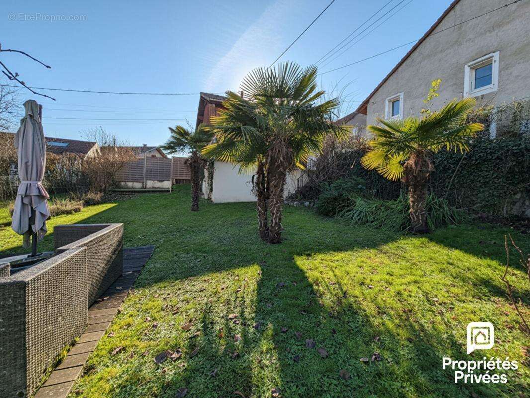 Maison à BELLEGARDE-SUR-VALSERINE