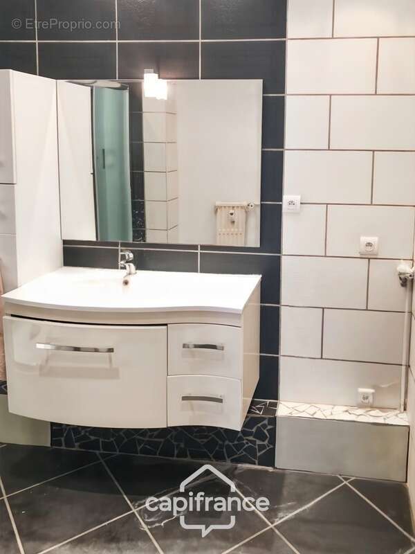 Appartement à vendre 3 pièces + terrasse TOULON (83) - photo 10