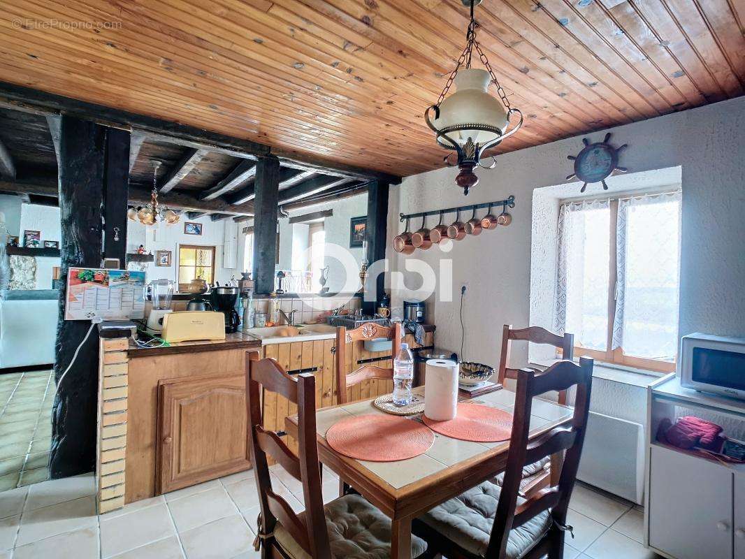 Maison à SAINT-ANGEL