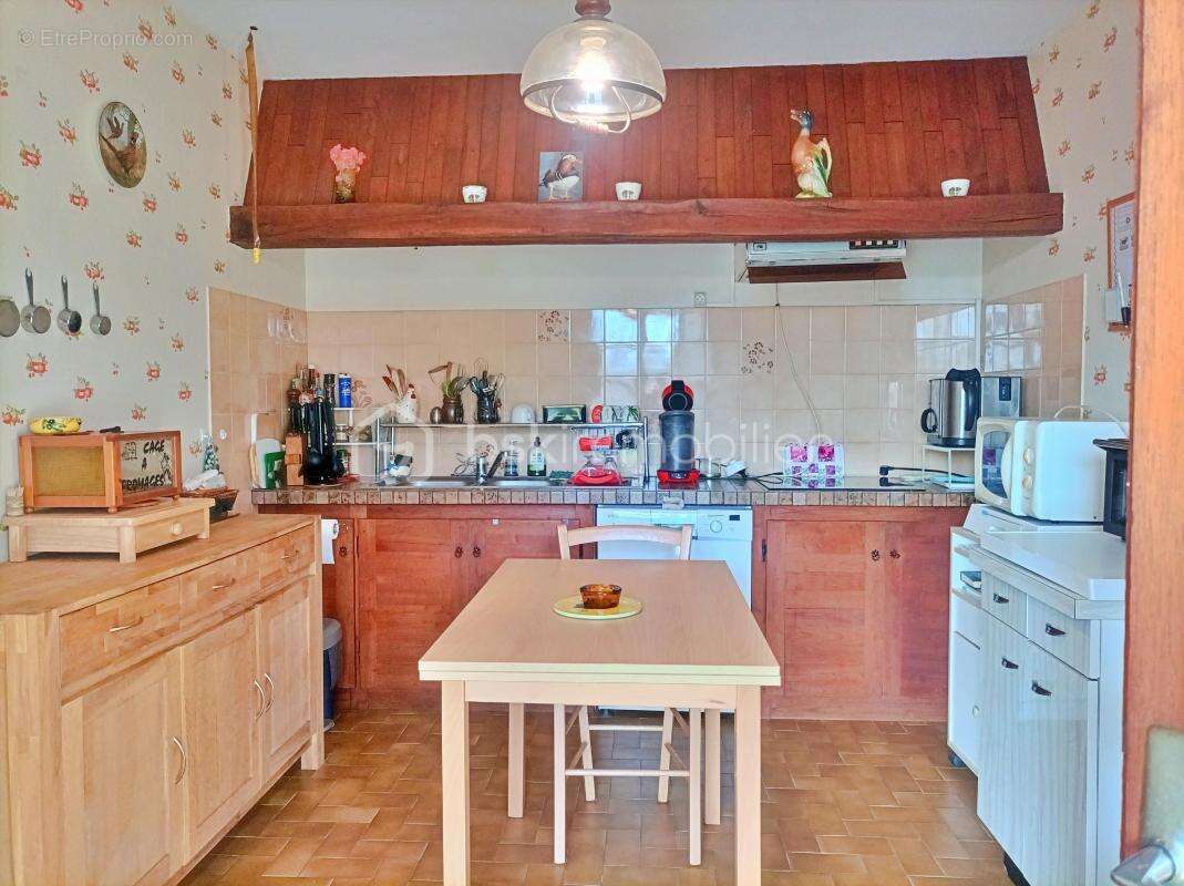 Maison au cœur du village de Cazals : Calme & Commodités à portée de main - photo 5