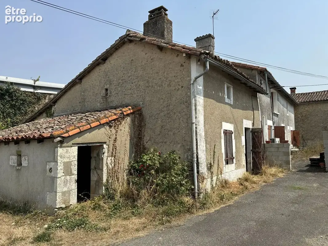 Appartement 5 pièces 105 m² à vendre à Romagne (86700) - photo 2