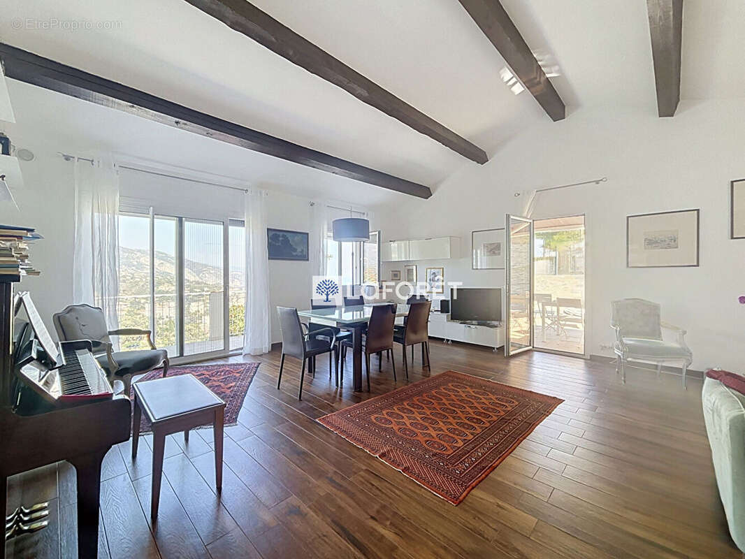 Maison de standing de 128m² avec vue mer exceptionnelle et piscine - photo 6