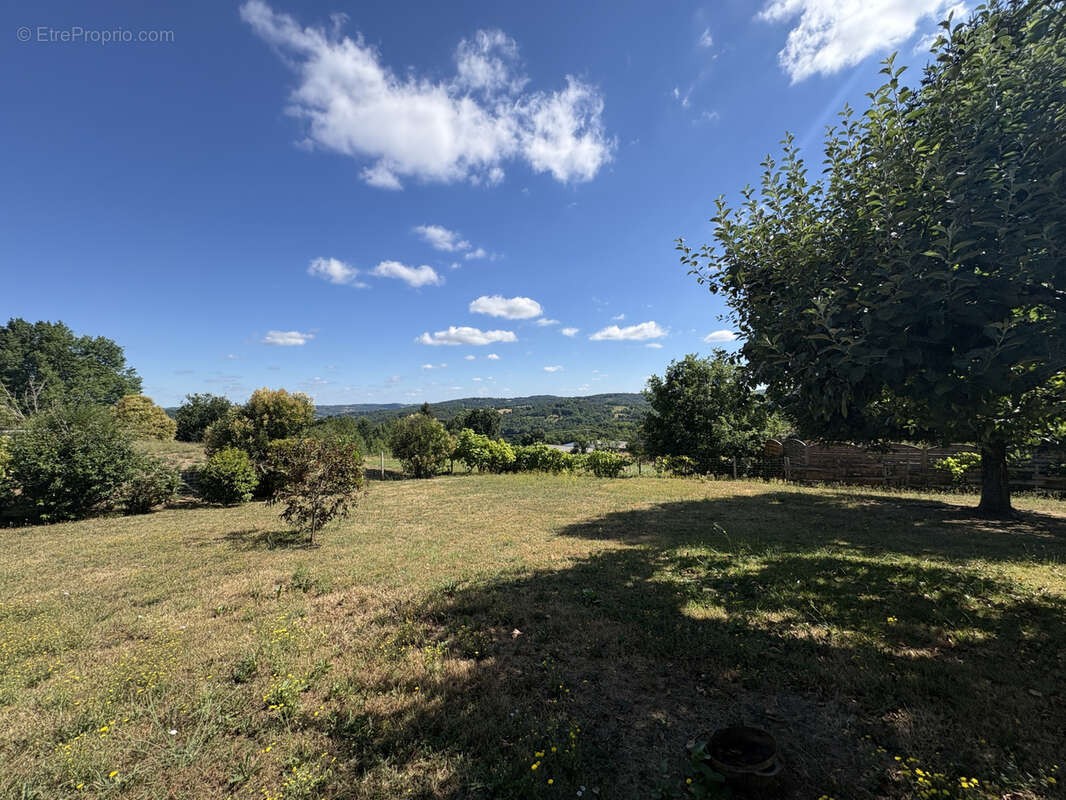 Maison individuelle avec parc arboré et vue sur la campagne   À moins de 10 minutes à pied du centre médiéval - photo 5