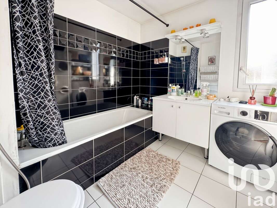 Photo 9 - Appartement à JUVISY-SUR-ORGE