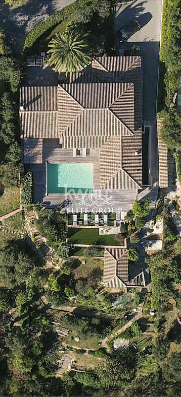 Maison 383 m² à Les Adrets-De-L'esterel  - photo 8