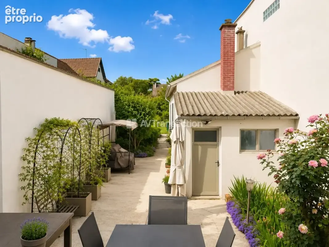 Maison 150 m² à Nanterre  - photo 2