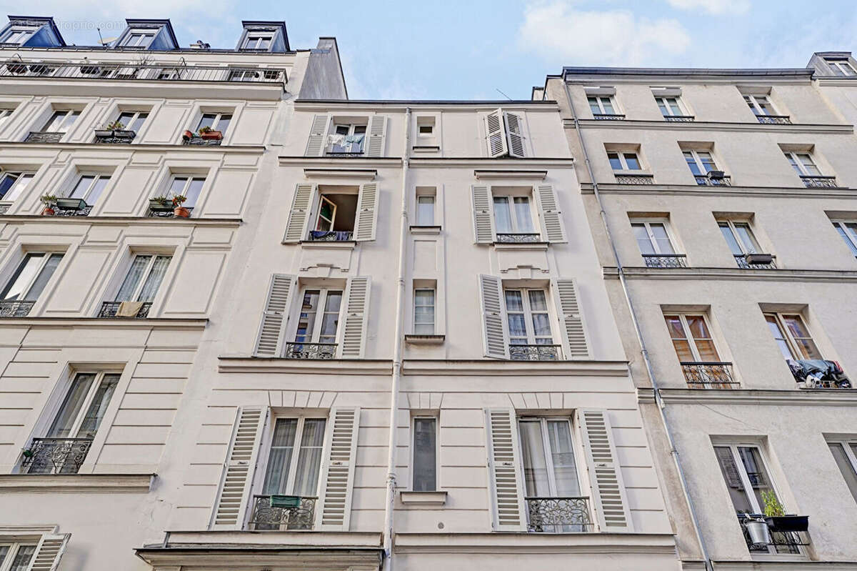 Appartement à PARIS-18E