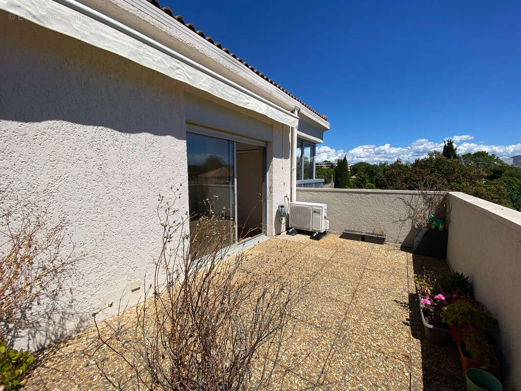 Appartement à MARSEILLE-8E