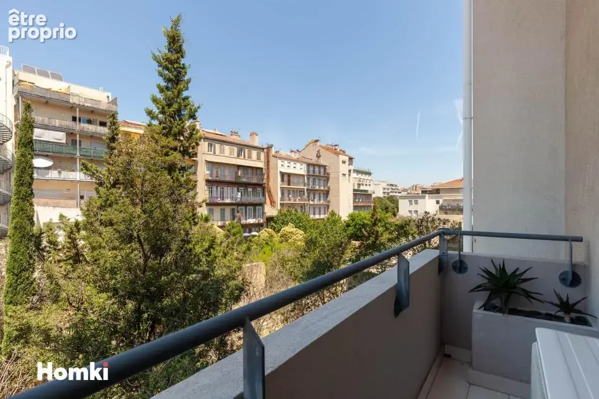 Appartement T3 de 67 m² à Marseille 13005, Rue Jules Gontard - photo 9