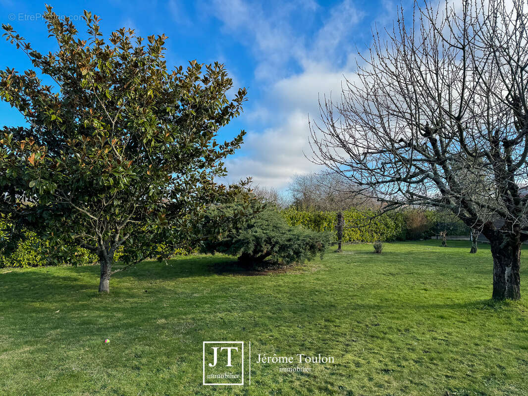 Terrain à SAINT-PALAIS-SUR-MER