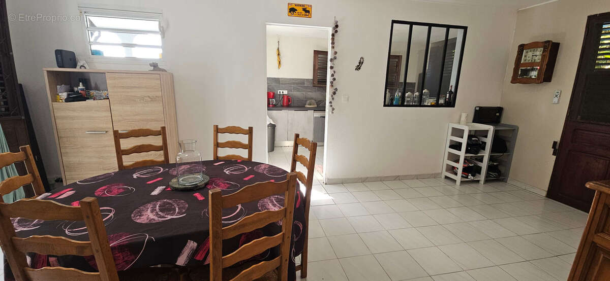 Maison à RIVIERE-SALEE