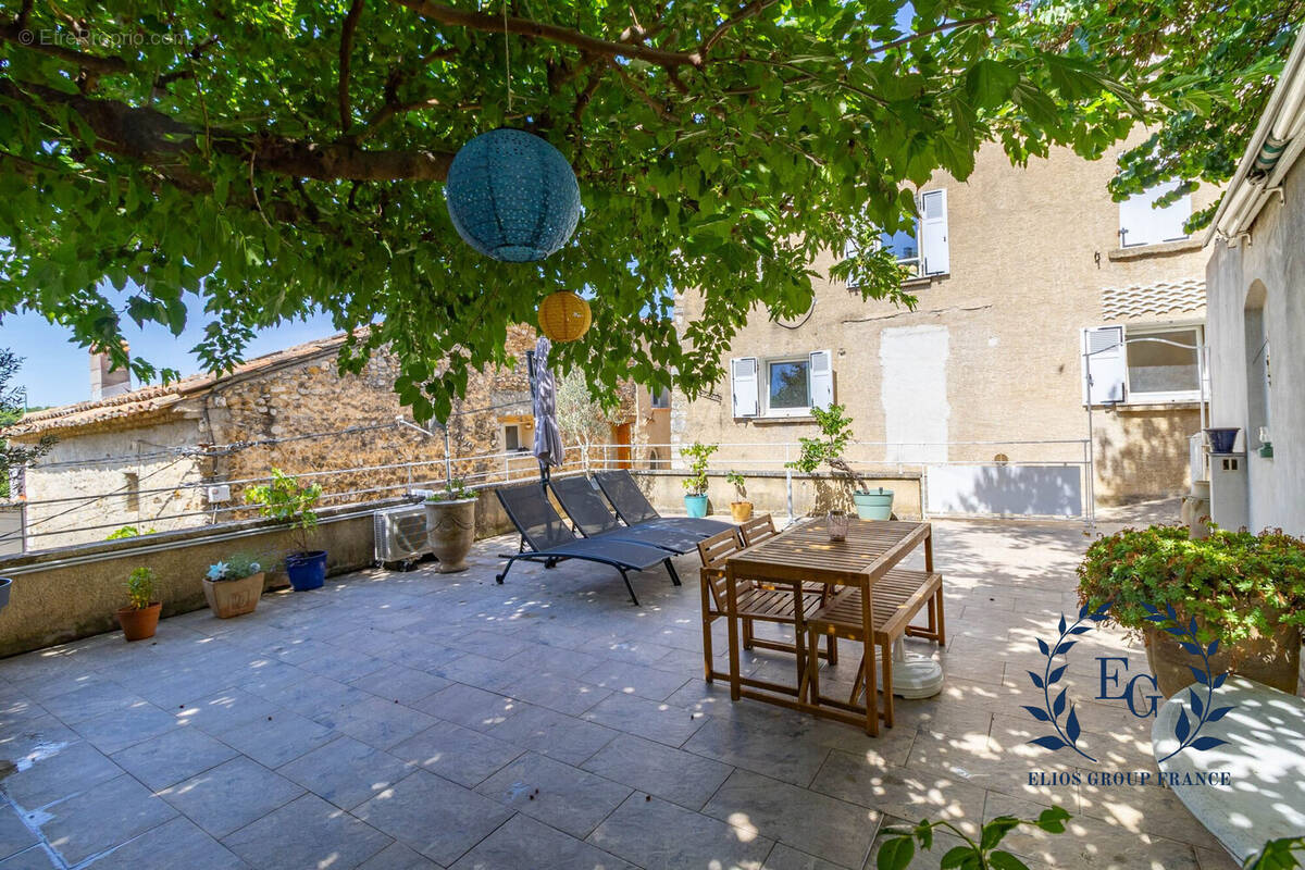 Maison à MONTAGNAC-MONTPEZAT