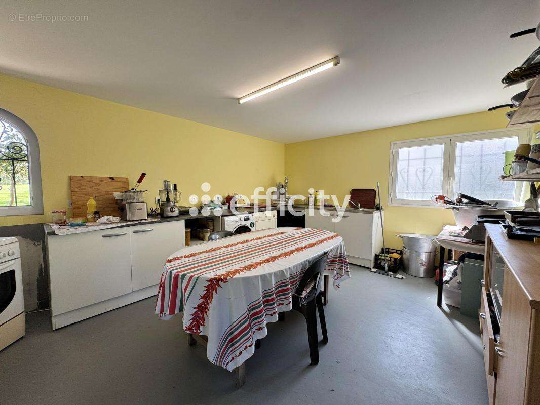 Maison 190 m² à Lembeye  - photo 11