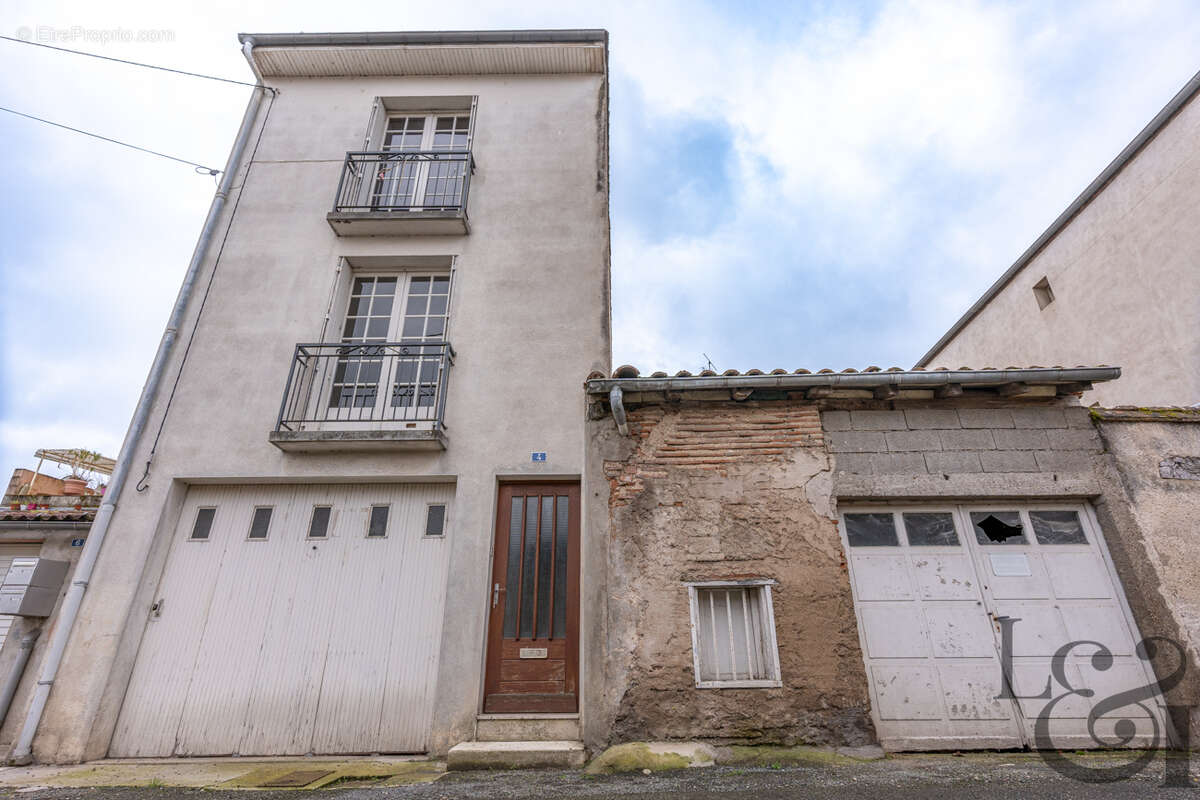 Maison à SAINTE-LIVRADE-SUR-LOT