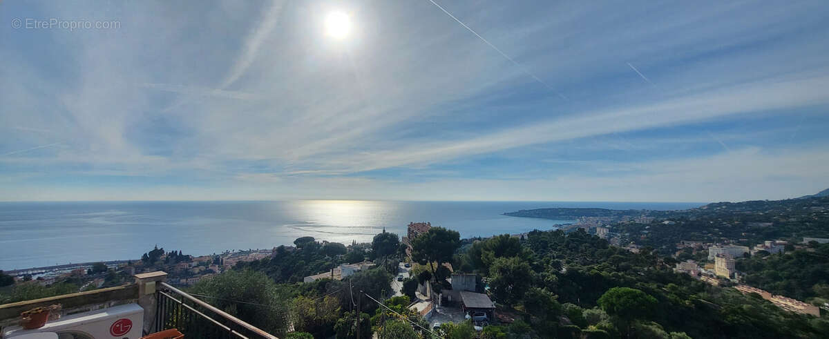 Appartement à MENTON