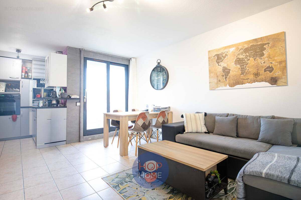 Appartement à AVION