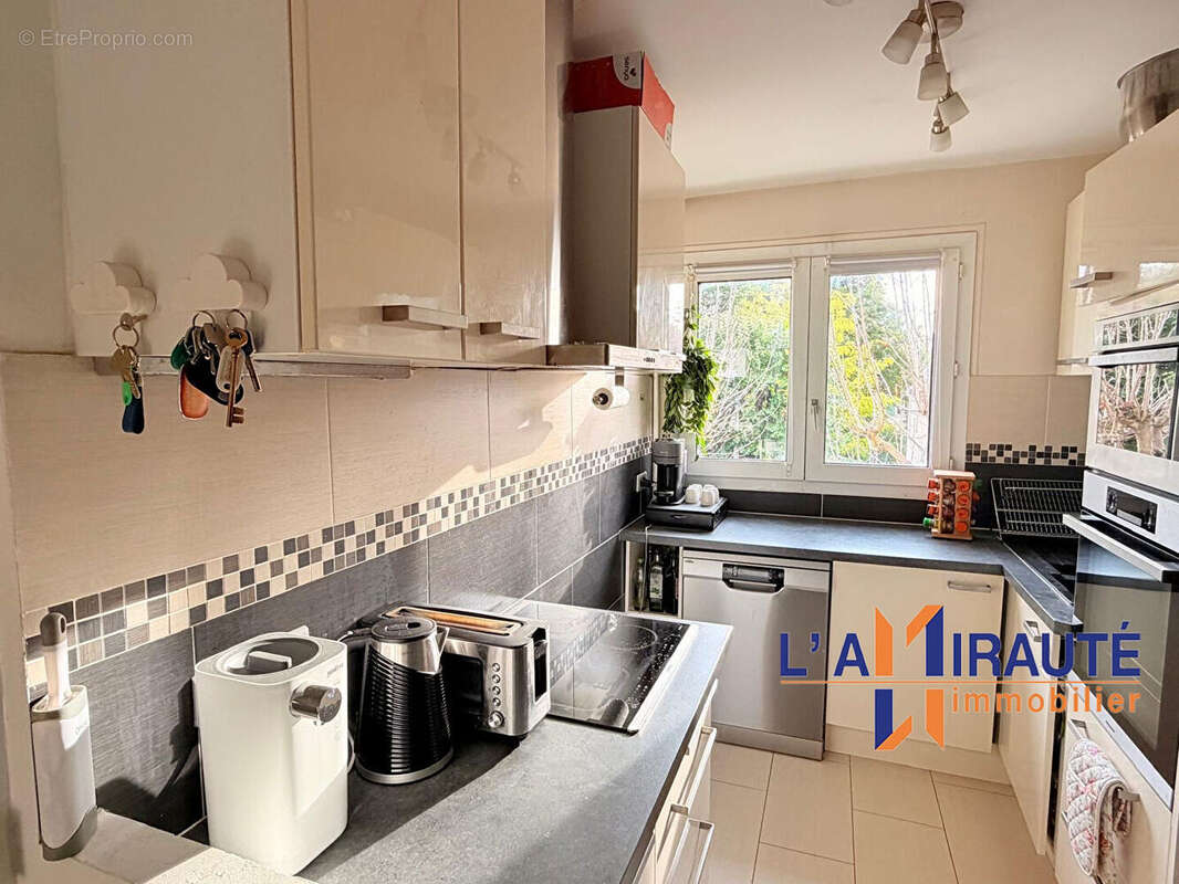 Appartement à MAISONS-LAFFITTE