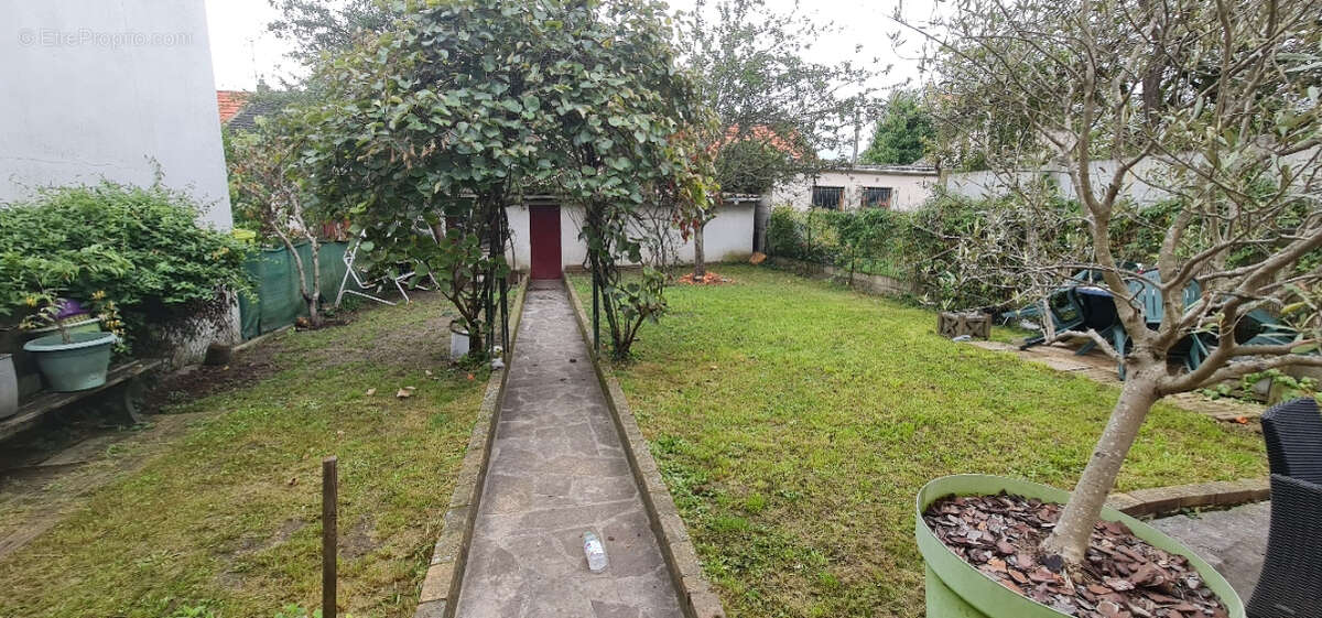 Maison à VILLEMOMBLE