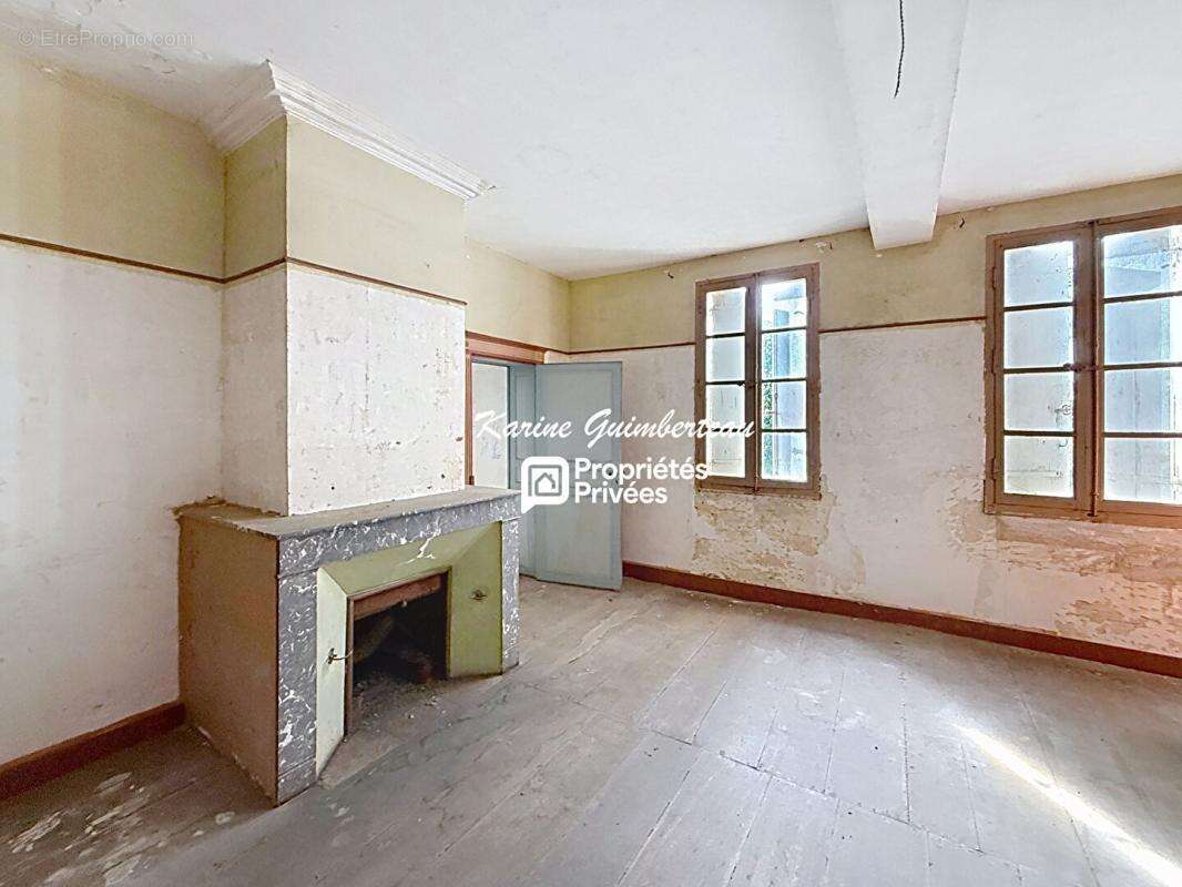 Maison à SAINT-EMILION