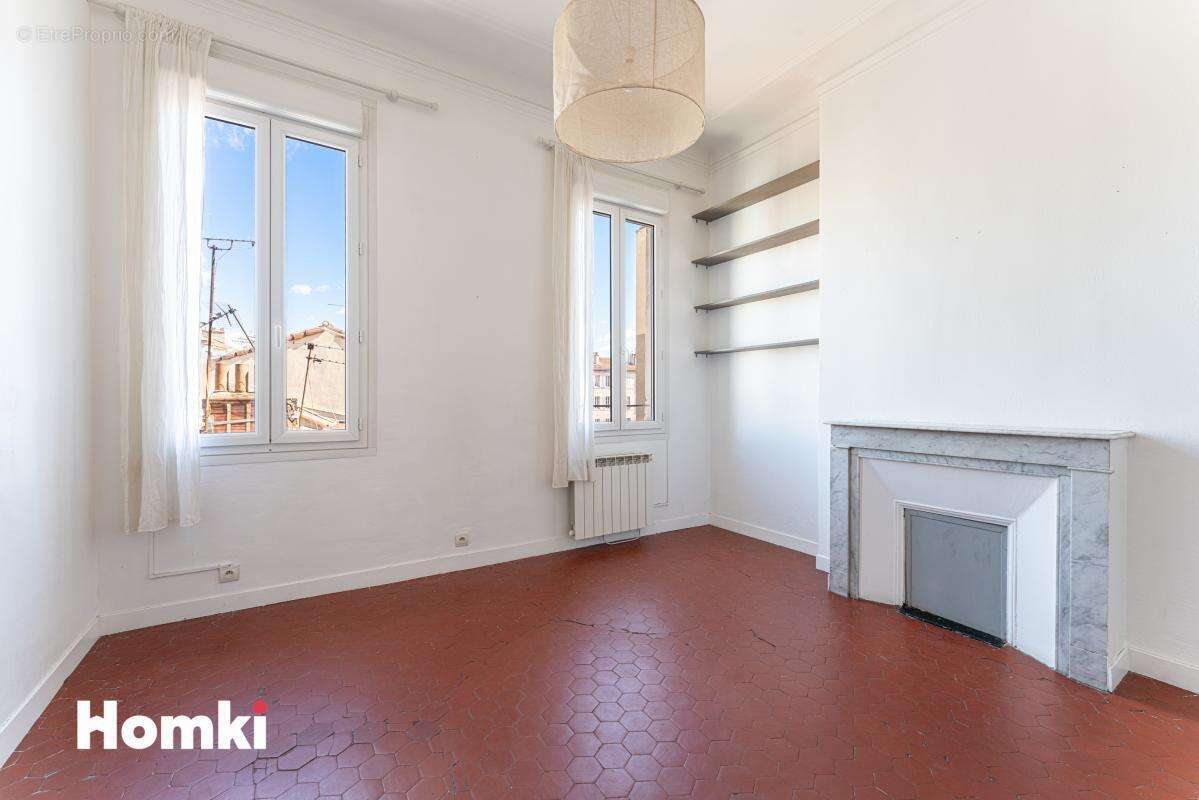 Appartement à MARSEILLE-6E