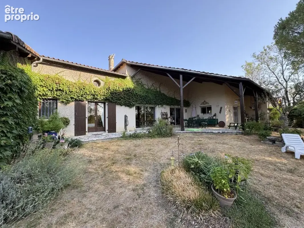 Maison à AUGE
