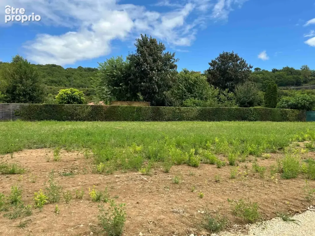 Terrain à LACHAPELLE-AUZAC