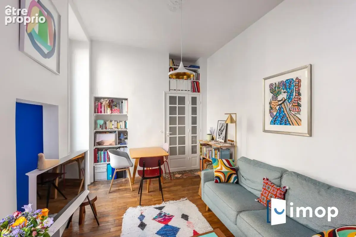 Idéalement placé. Ambiance contemporaine avec charme de l'ancien - photo 5
