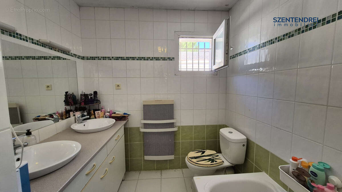 vente villa lunel szentendrei immobilier - Maison à LUNEL