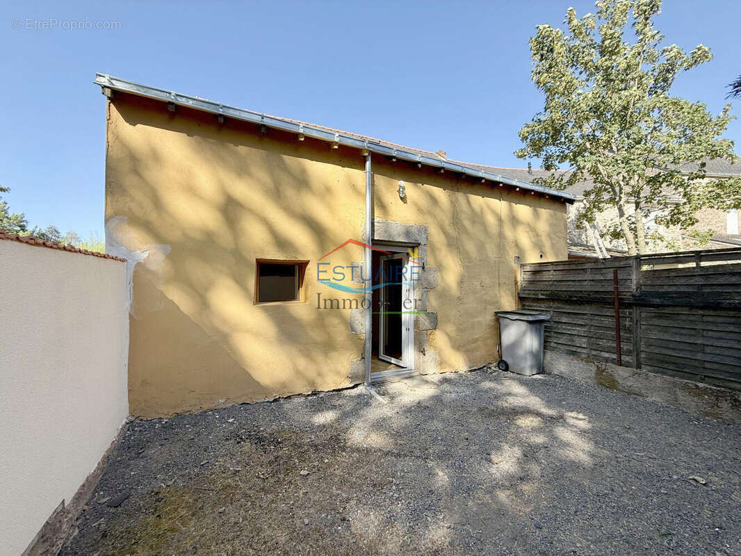 Maison 146 m² à Le Temple-De-Bretagne  - photo 8