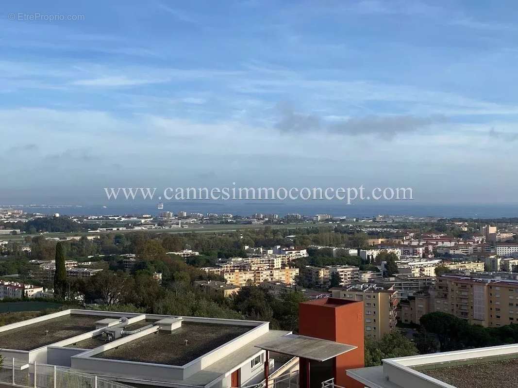 Appartement à MANDELIEU-LA-NAPOULE