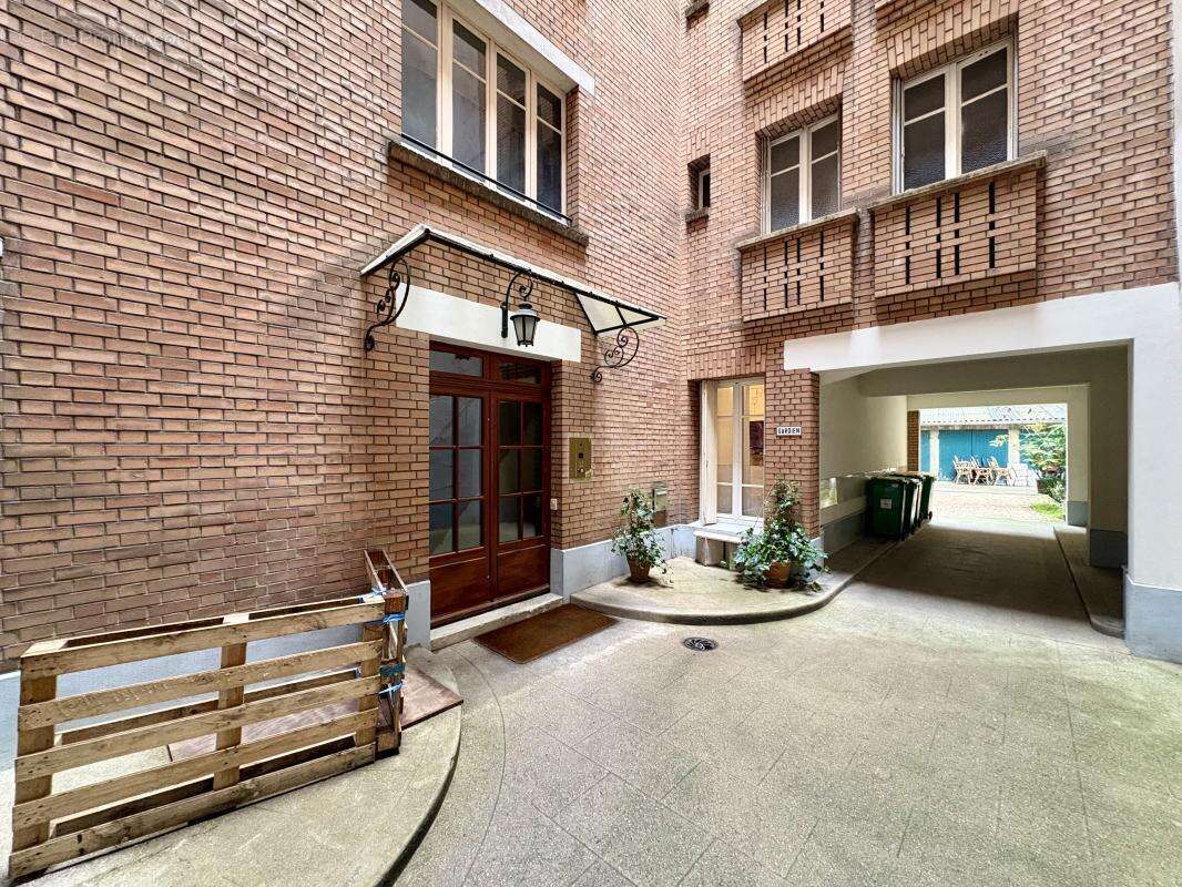 Appartement à PARIS-7E