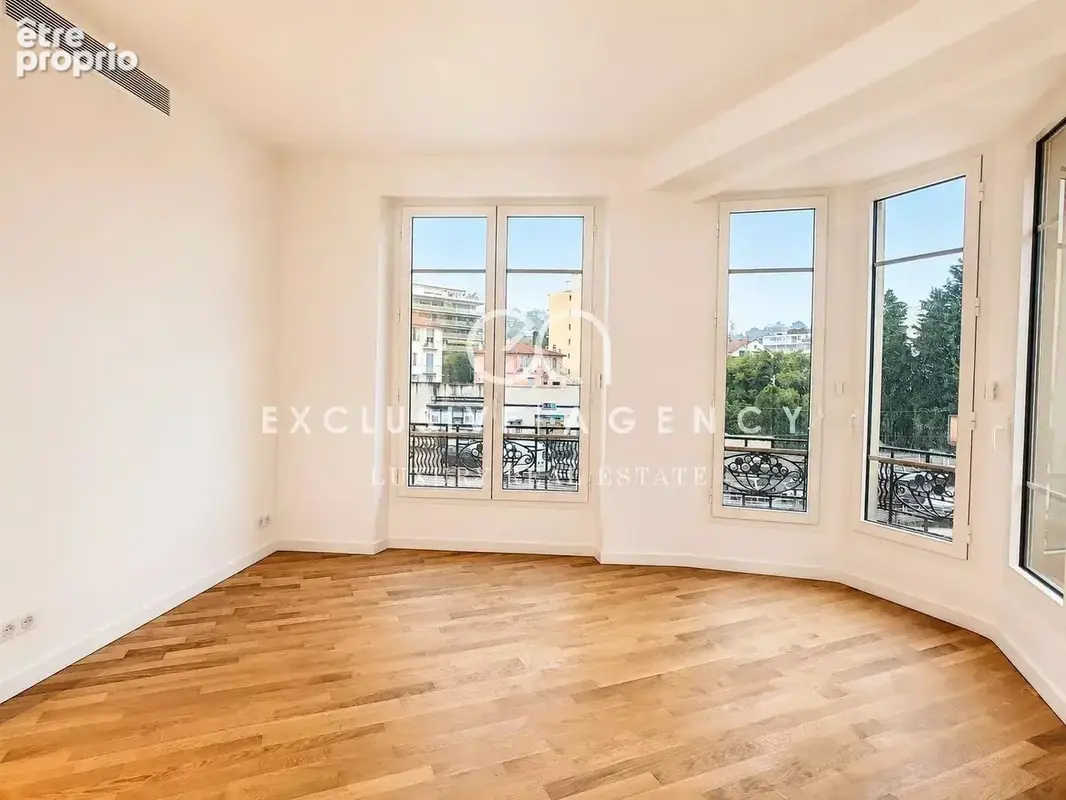Cannes banane - Appartement 3 pièces de 66m² refait à neuf - photo 3