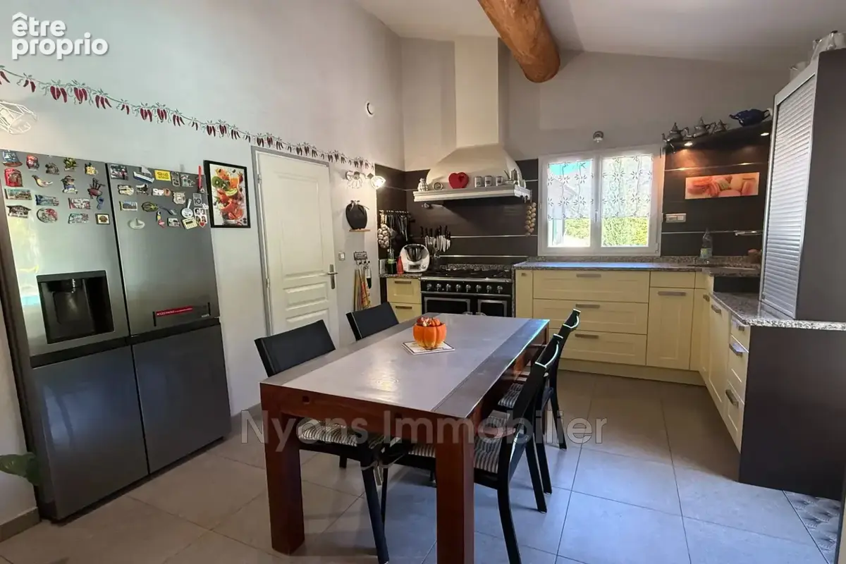 Maison 200 m² à vendre à Nyons (26110) - photo 9