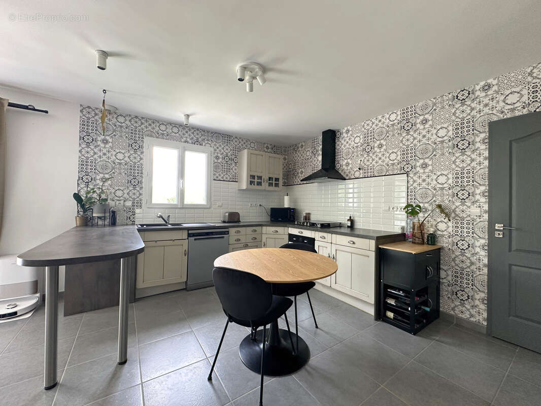 Maison à BRIQUEMESNIL-FLOXICOURT