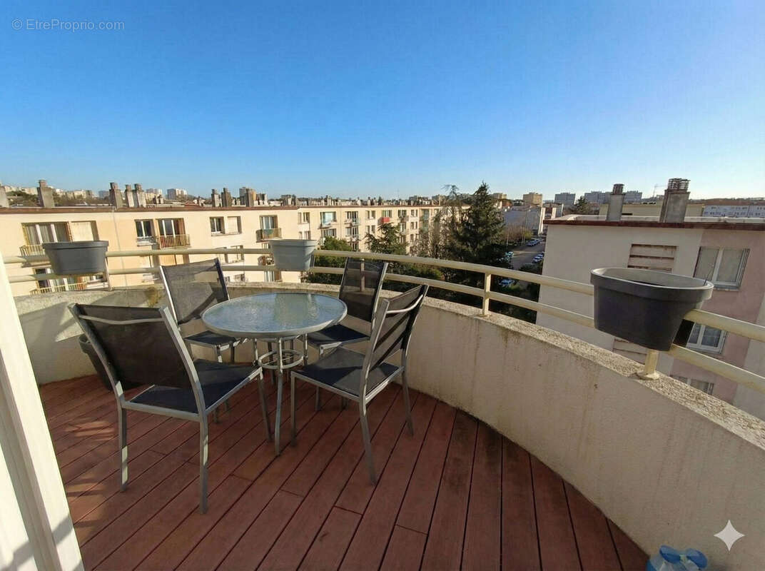 Appartement 73 m² à Saint-Priest  - photo 5
